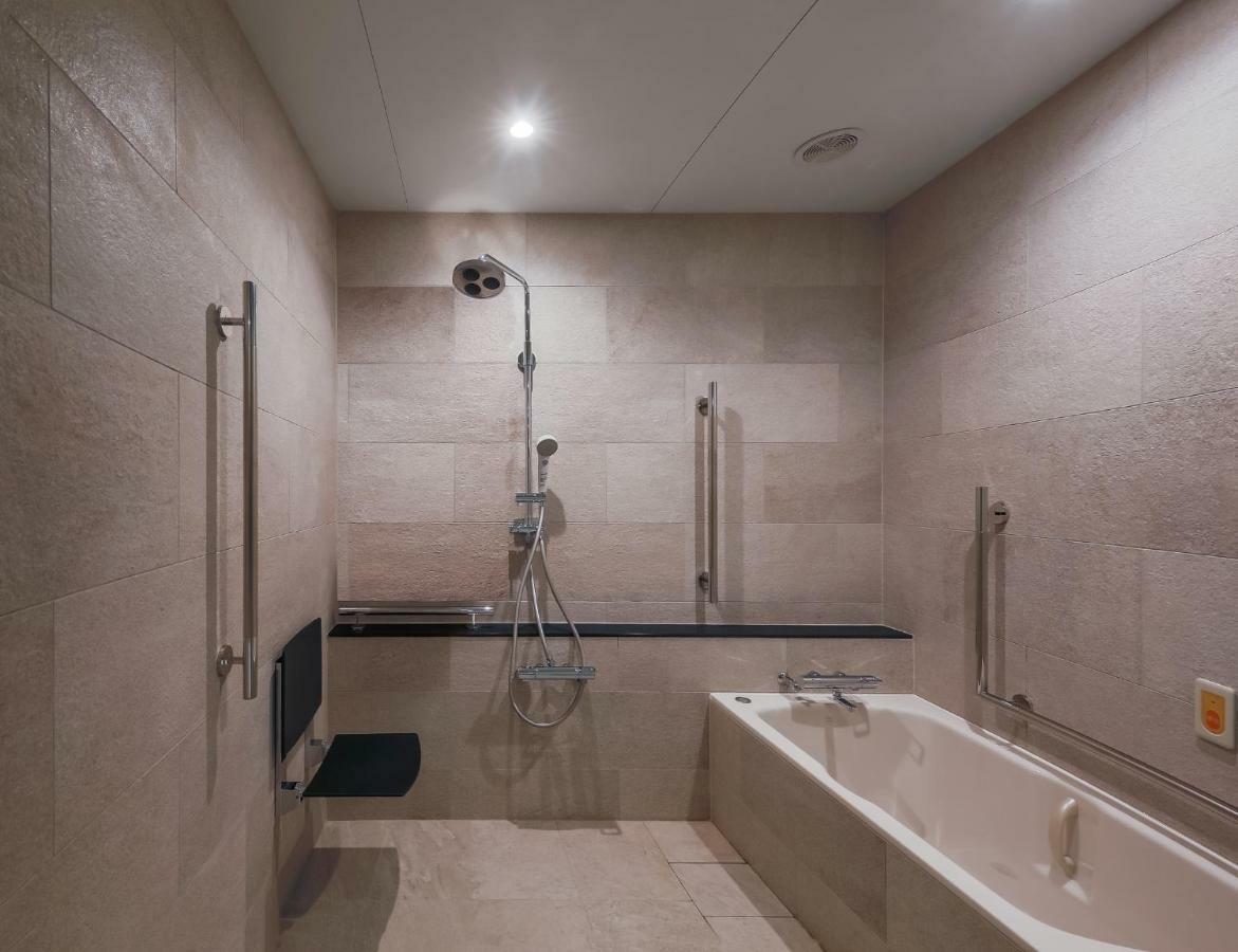 Kkr โรงแรม 4*