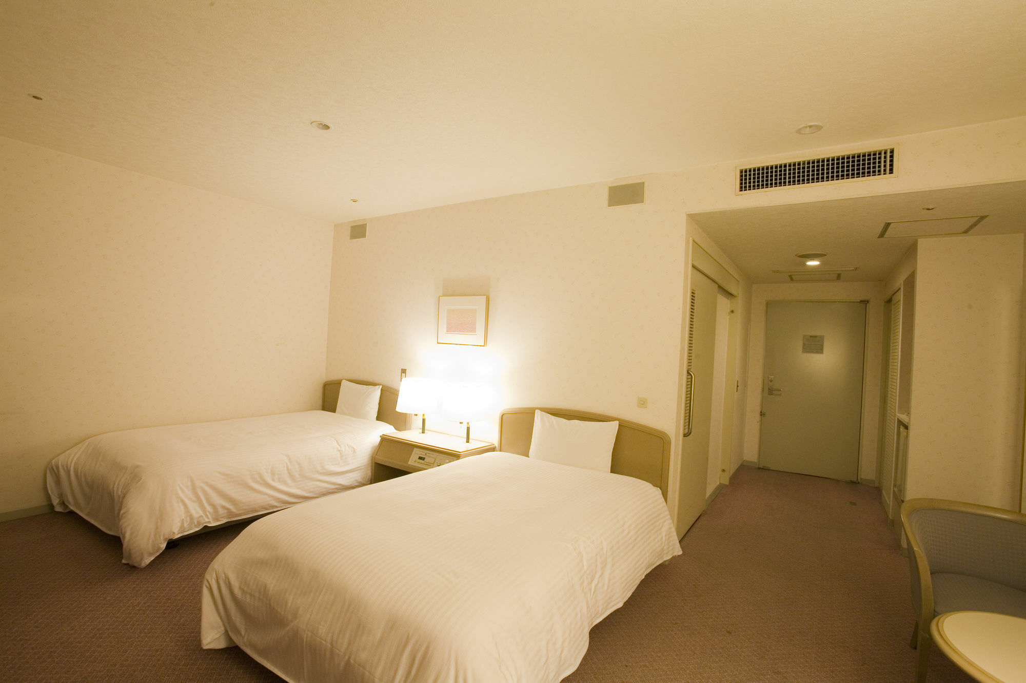 Kkr โรงแรม 4*